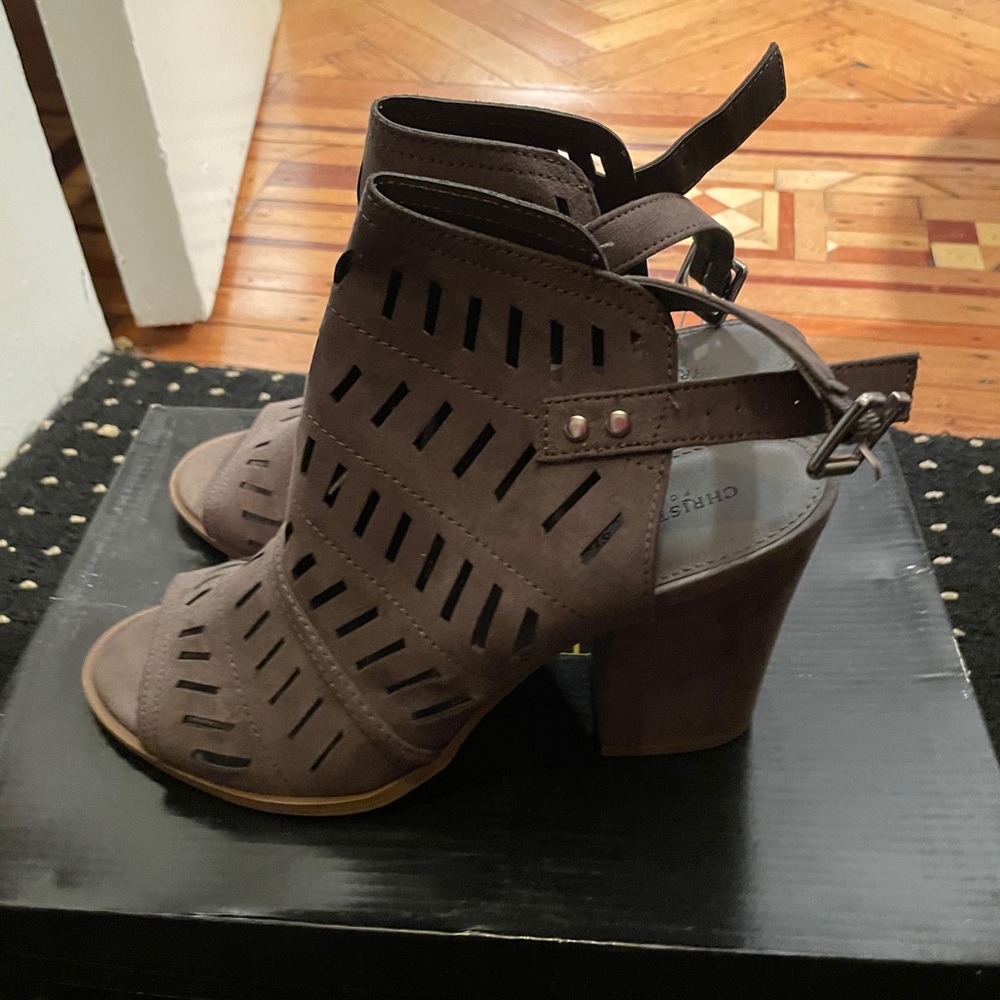 Peep Toe and Backless Chunky Heels
